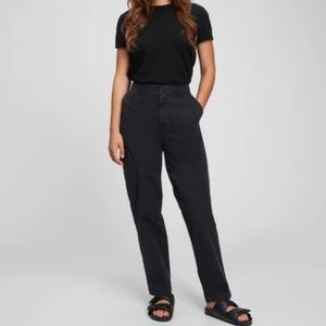 Gap Straight Up Khaki